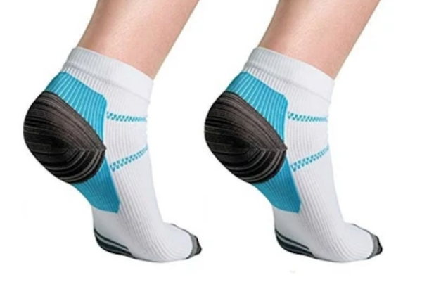 Compression ankle socks and stockings include arch/heel support and accelerated blood flow to reduce pain and soreness in the feet
