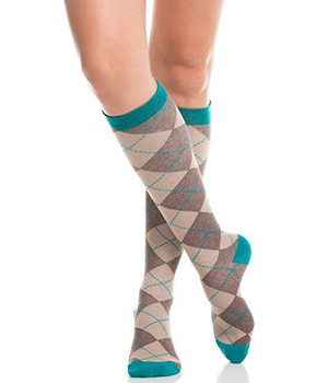 light 15 mmHg to 20 mmHg or 20 mmHg to 30 mmHg knee high compression socks 