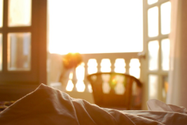 wear compression socks early in morning