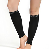 woman wearing no foot compression socks