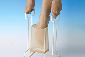 use a donning device to wear legs support hosiery